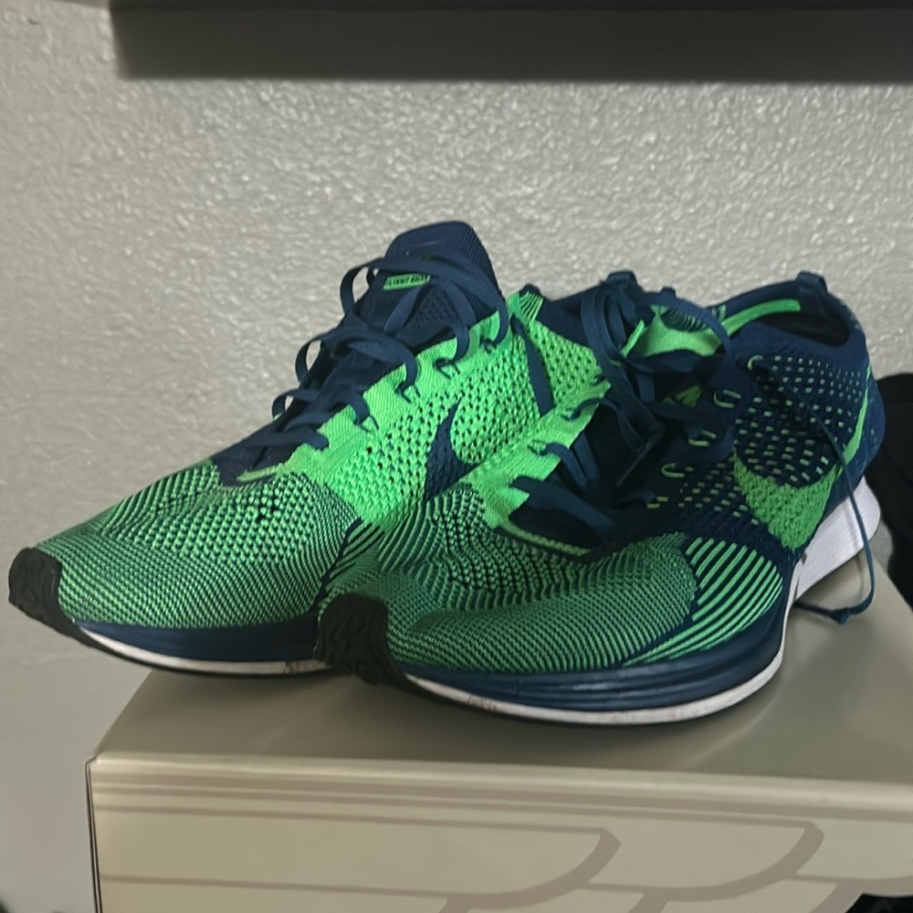 Nike Flynite racers- size 14